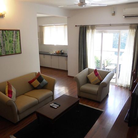 Justa Off Mg Road Hotel Bangalore Luaran gambar